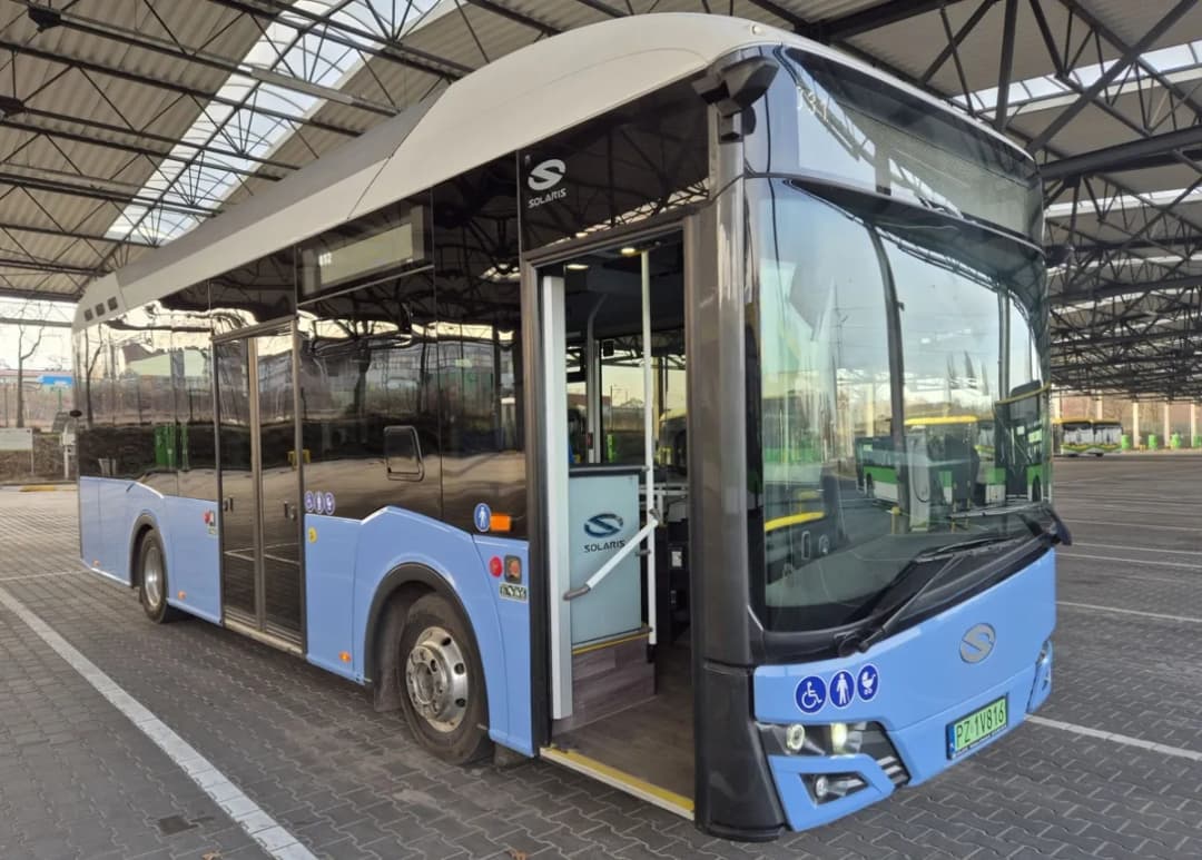 Skąd odjeżdża autobus zastępczy w Dęblinie do Garwolina? Sprawdź teraz!