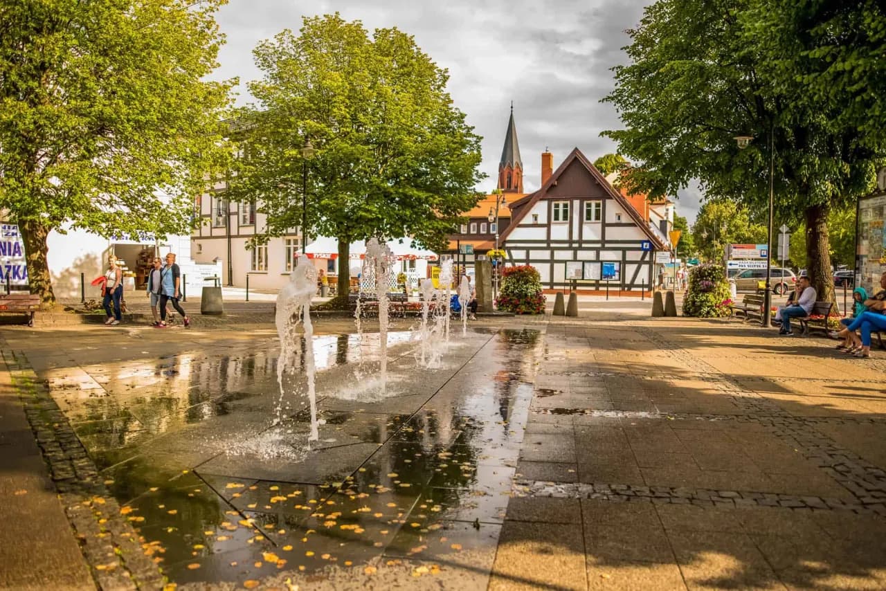 Ile mieszkańców ma Ustka? Zaskakujące dane o ludności tego miasta