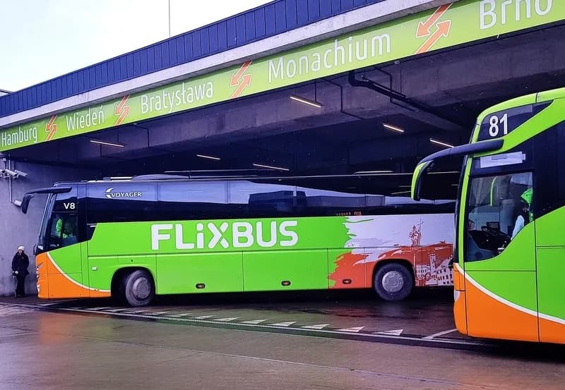 Flixbus skąd odjeżdża? Odkryj najlepsze miejsca w Polsce