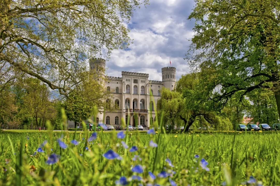 Zamek w Rokosowie: Historia, architektura i tajemnice miejsca