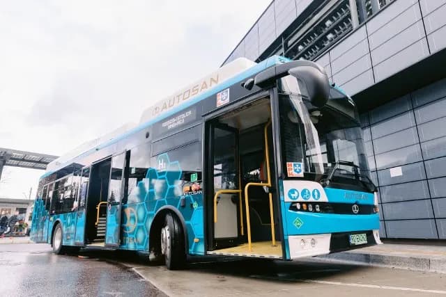 Gdzie odjeżdżają autobusy MARCEL z Rzeszowa do Krakowa? Sprawdź!